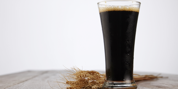 Cerveja escura favorece o sexo!