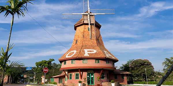 Pórtico OPA BIER Joinville